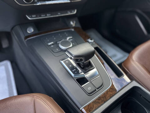 2018 Audi Q5 2.0T quattro Premium Plus