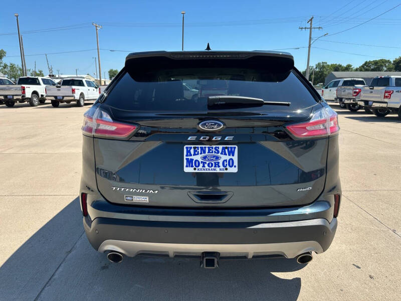 2024 Ford Edge Titanium