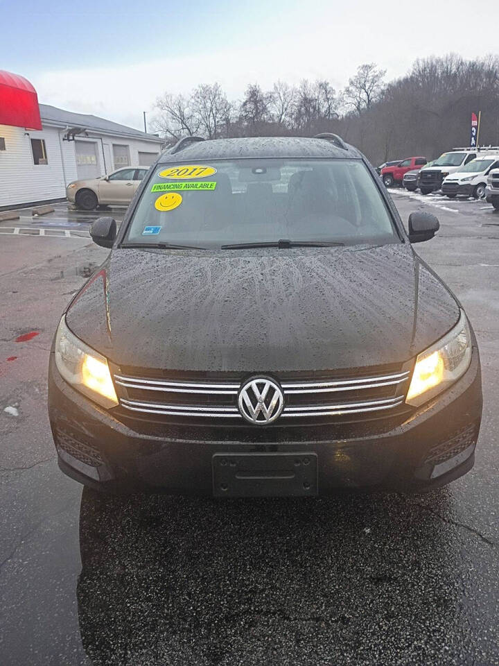 2017 Volkswagen Tiguan Limited Base's photo