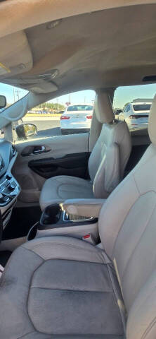 2021 Chrysler Pacifica Touring L