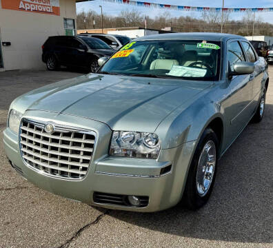 2005 Chrysler 300 for sale at Campbell Auto Sales in Batavia OH