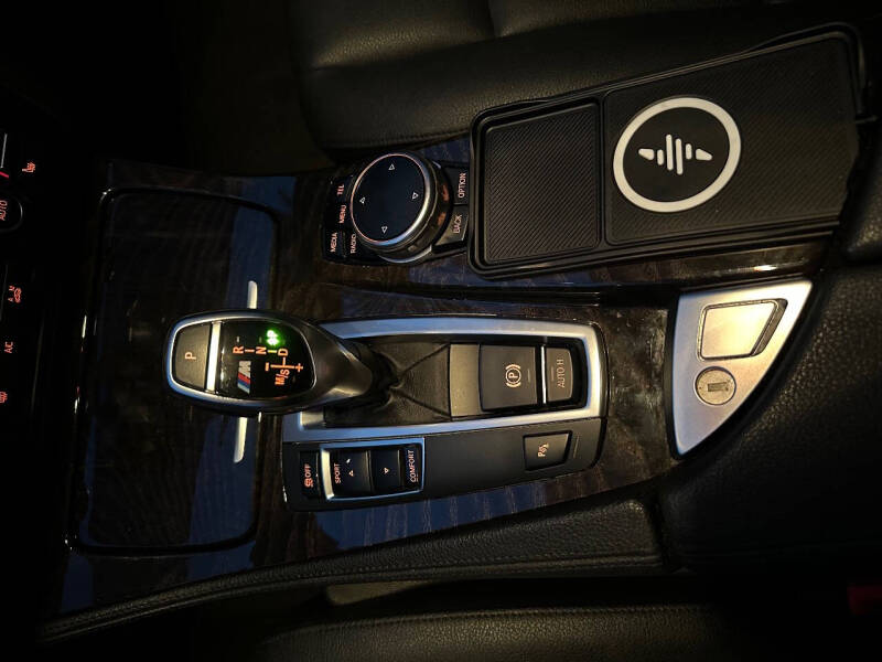 2016 BMW 5 Series 528i