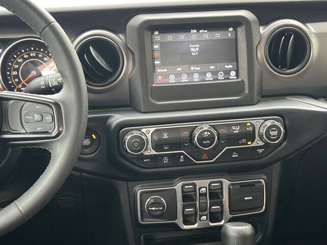 2023 Jeep Gladiator Willys