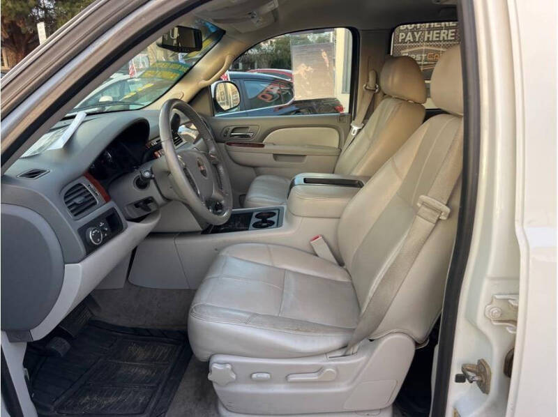 2014 GMC Yukon XL SLT