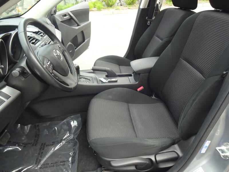 2013 Mazda MAZDA3 i Touring