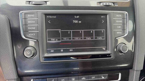 2017 Volkswagen Golf GTI S