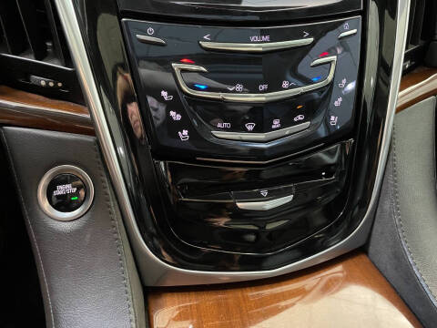 2020 Cadillac Escalade Luxury