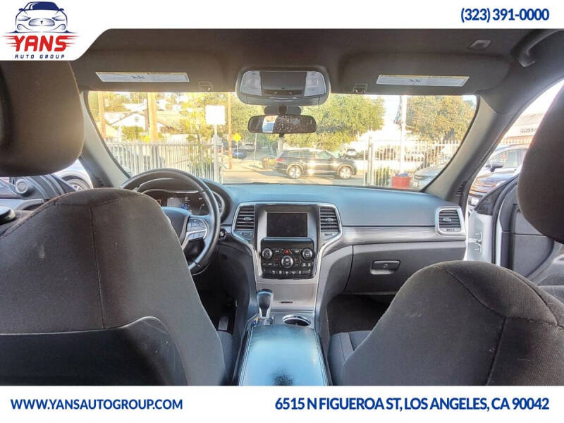 2019 Jeep Grand Cherokee Laredo E