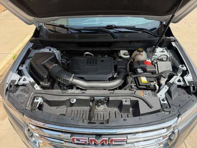 2022 GMC Acadia SLE