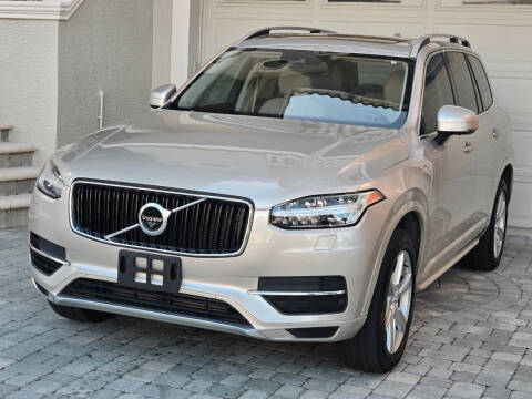 2016 Volvo XC90 T8 eAWD Momentum