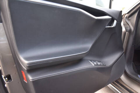 2015 Tesla Model S 70