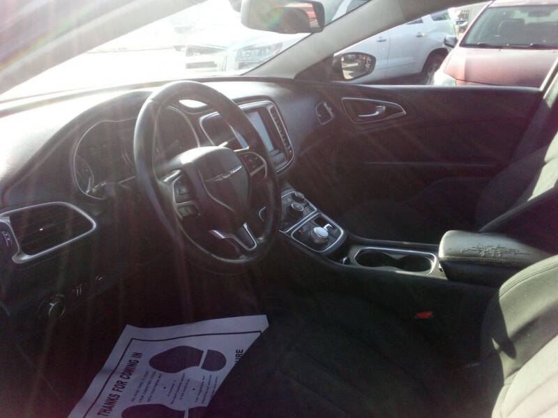 2016 Chrysler 200 Limited