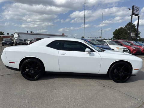 2015 Dodge Challenger SXT