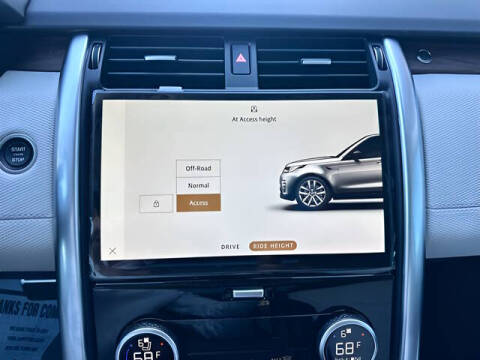 2025 Land Rover Discovery P300 Dynamic SE