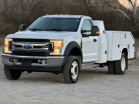 2017 Ford F-550 Super Duty for sale at OVERDRIVE AUTO SALES, LLC. in Clarksville IN