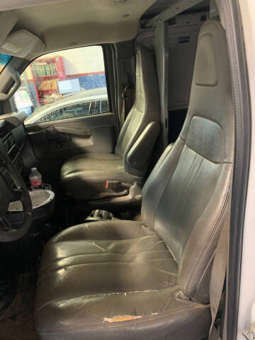 2016 Chevrolet Express 2500