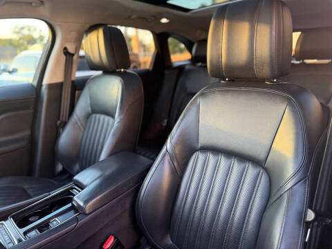 2019 Jaguar F-PACE 30t Portfolio