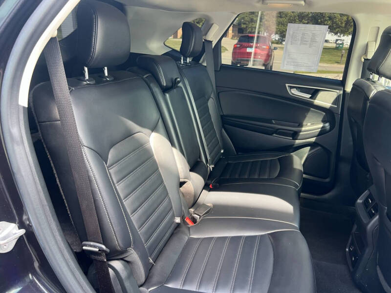2022 Ford Edge
