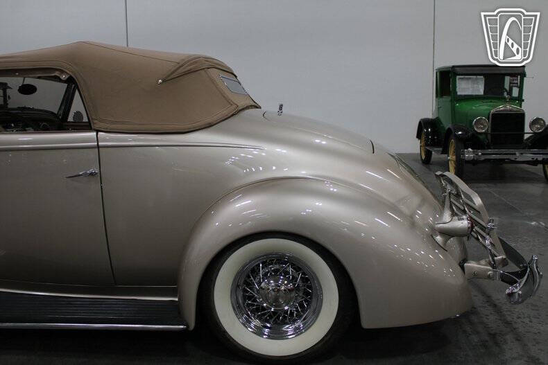 1937 Packard 115C