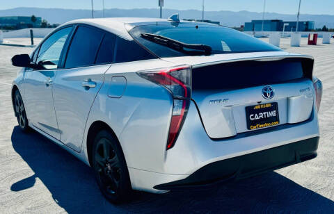2016 Toyota Prius Four Touring