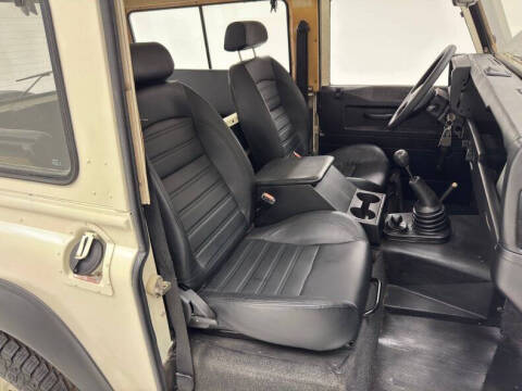 1987 Land Rover Defender