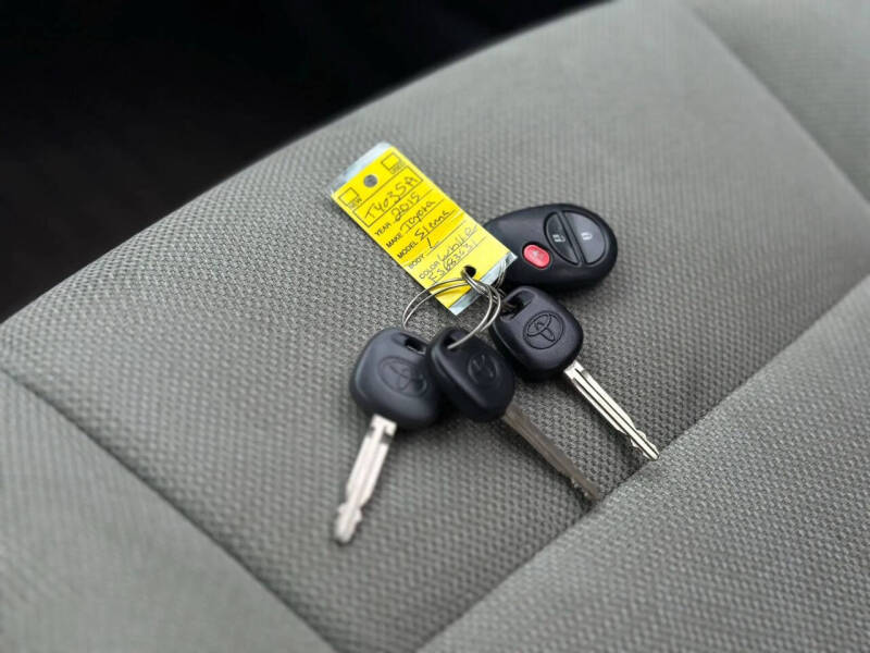 2015 Toyota Sienna L 7-Passenger