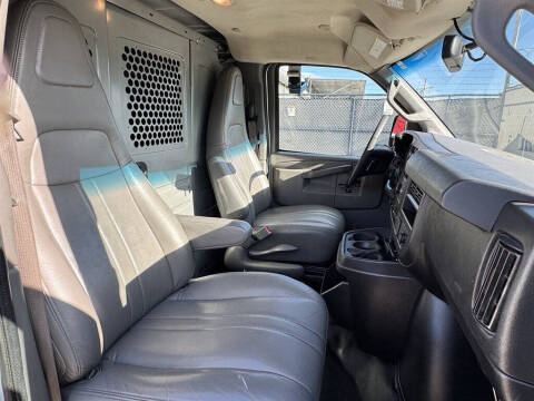 2021 Chevrolet Express 2500