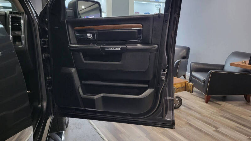 2017 RAM 1500 Laramie