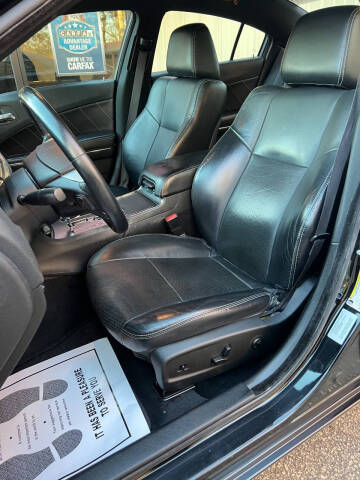 2014 Dodge Charger R/T Plus