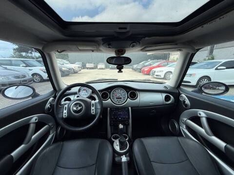 2004 MINI Cooper