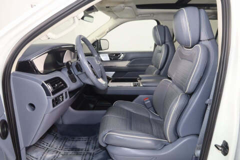 2023 Lincoln Navigator Black Label