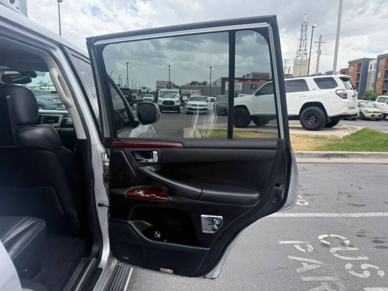 2014 Lexus LX 570