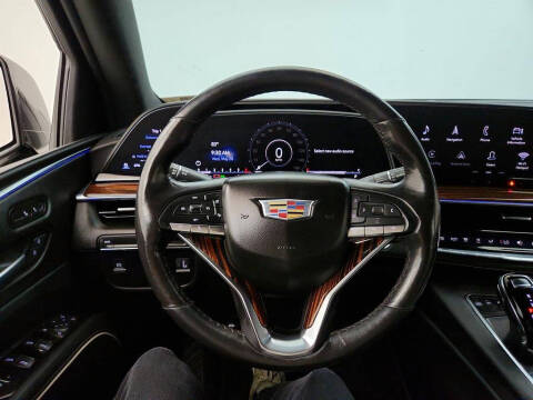 2022 Cadillac Escalade Luxury