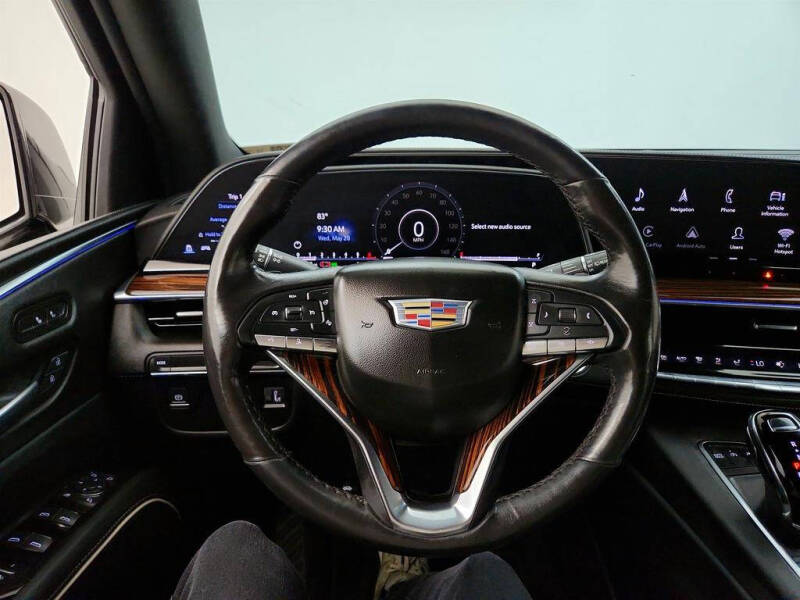 2022 Cadillac Escalade Luxury