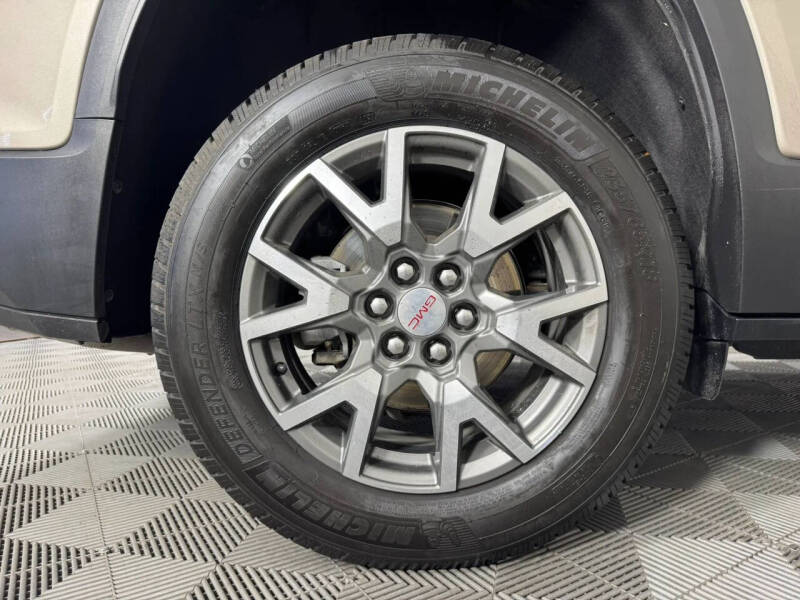 2022 GMC Acadia SLE