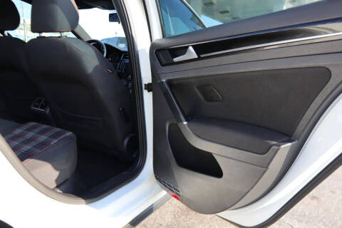 2017 Volkswagen Golf GTI S