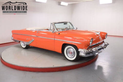 1955 Lincoln Capri