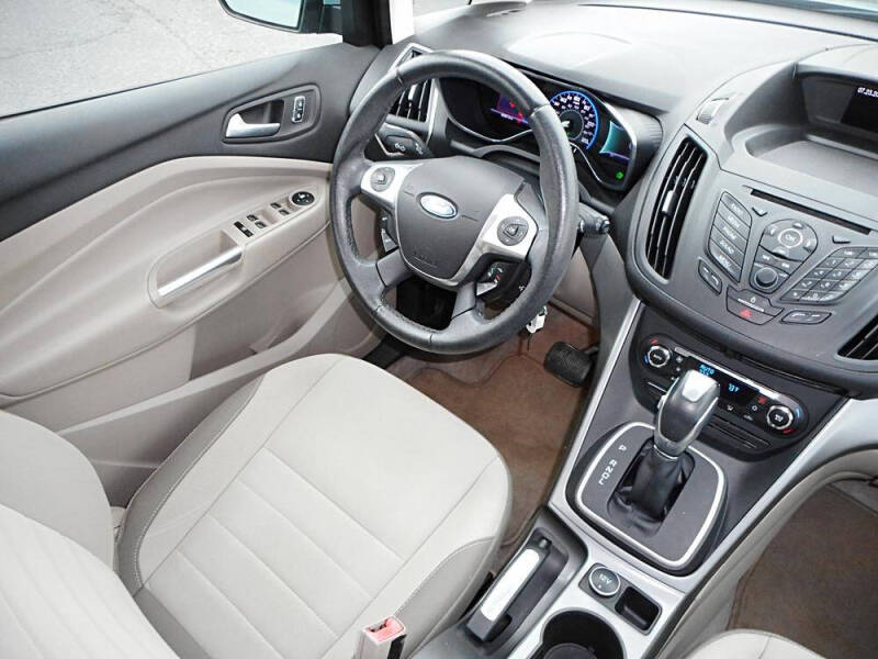 2013 Ford C-MAX Hybrid SE