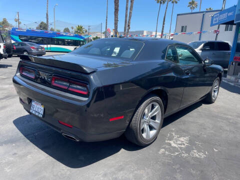 2019 Dodge Challenger SXT