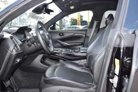 2021 Aston Martin DBX