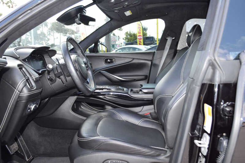 2021 Aston Martin DBX