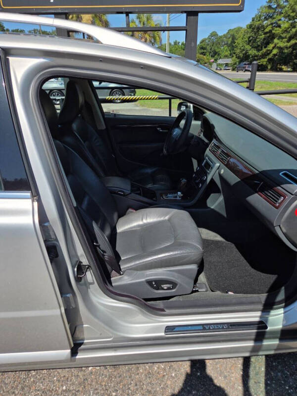 2008 Volvo V70 3.2