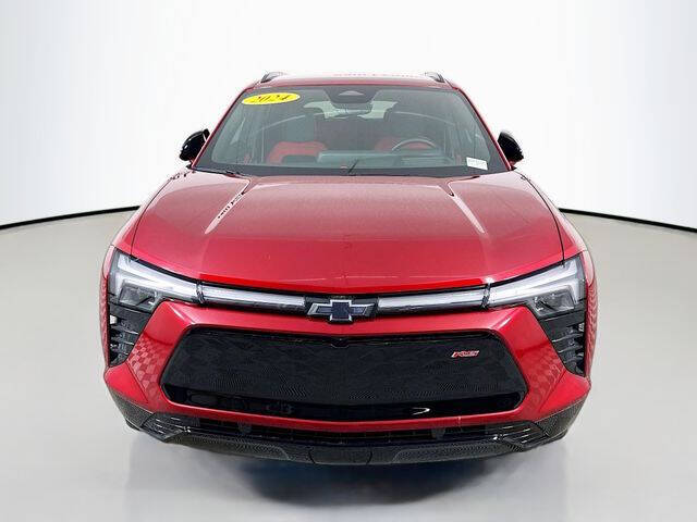Used 2024 Chevrolet Blazer EV RS with VIN 3GNKDHRKXRS261763 for sale in Bloomington, IL