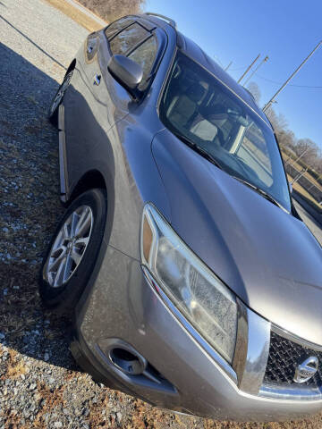 2016 Nissan Pathfinder S