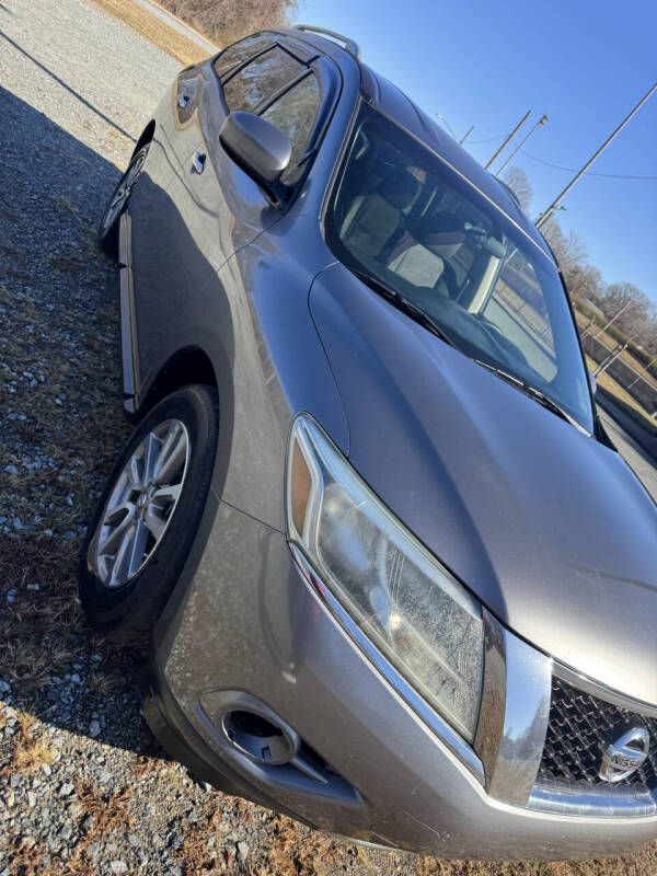 2016 Nissan Pathfinder S