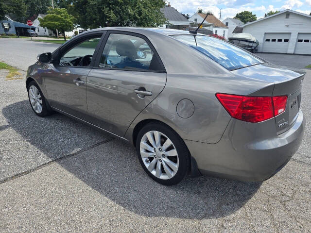 2010 Kia Forte for sale at QUEENSGATE AUTO SALES in York, PA