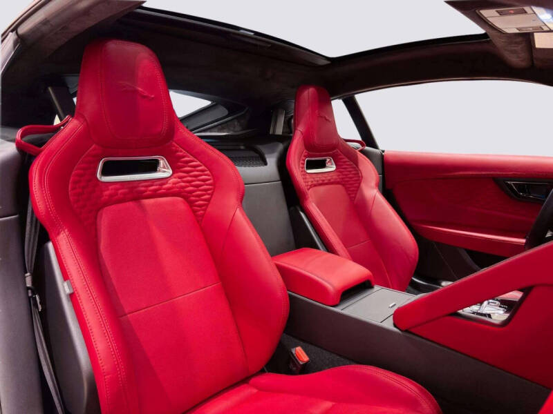 2024 Jaguar F-TYPE P575 R75