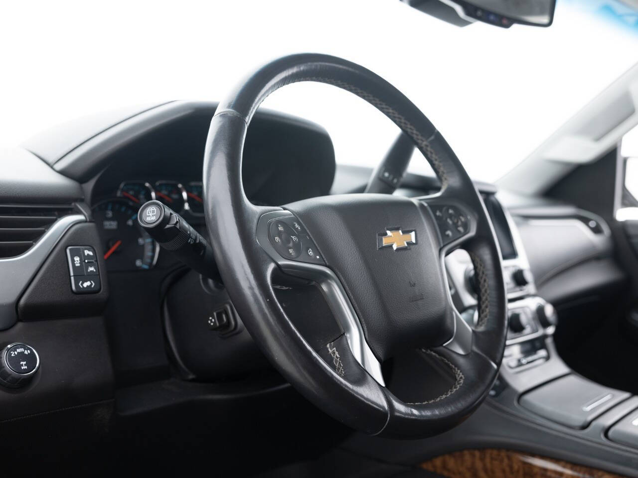 Used Car 2017 Chevrolet Suburban  Premier 4x4 4dr Suv For Sale Under $30,000 In Coal City, Illinois