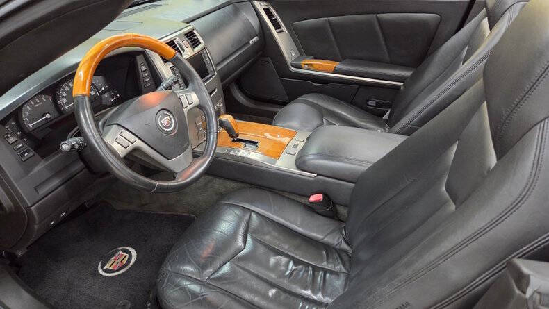 2005 Cadillac XLR