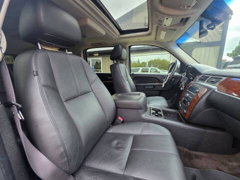 2012 Chevrolet Suburban LT
